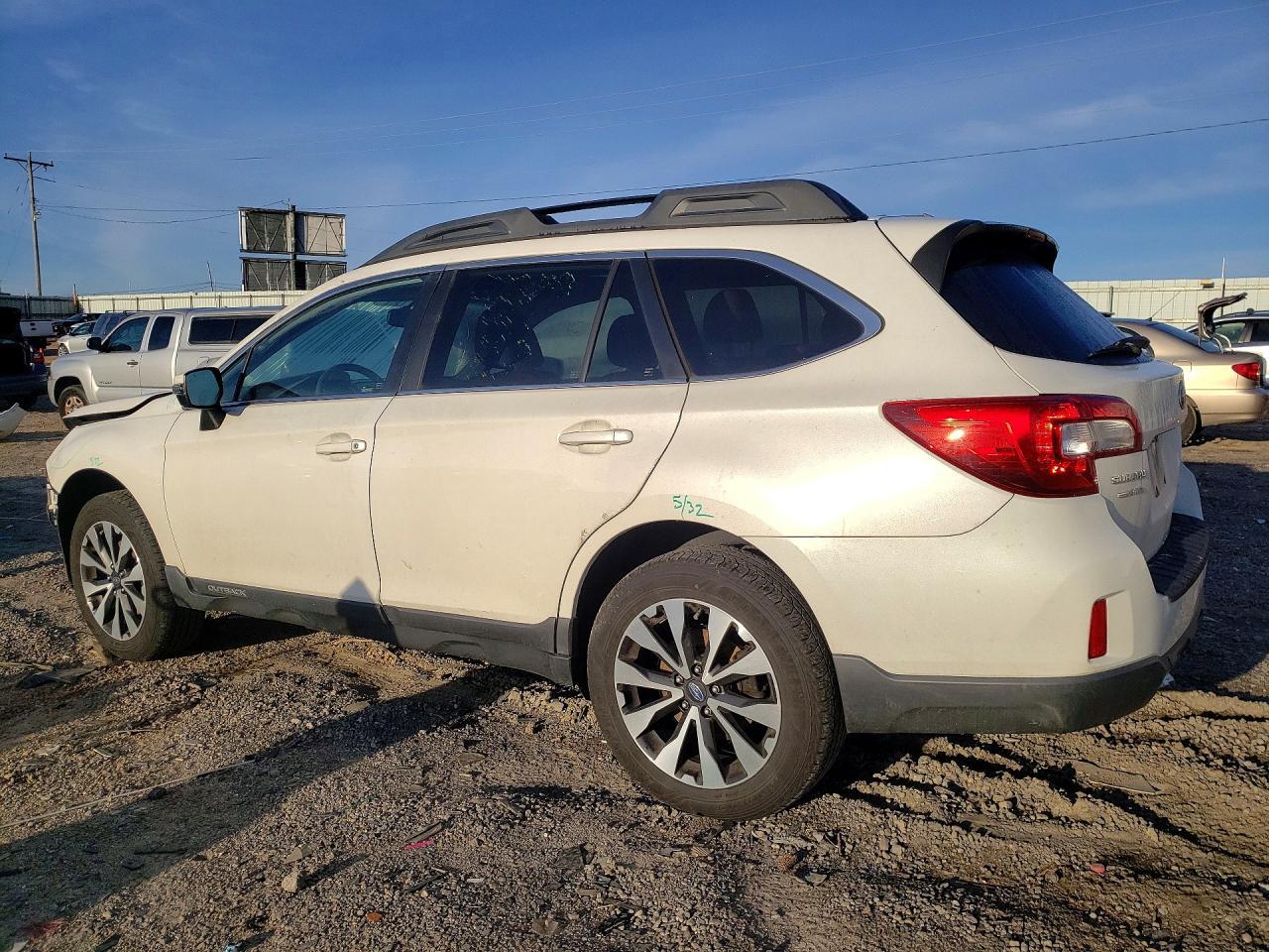 2015 Subaru Outback 2.5I Limited - Фото 2