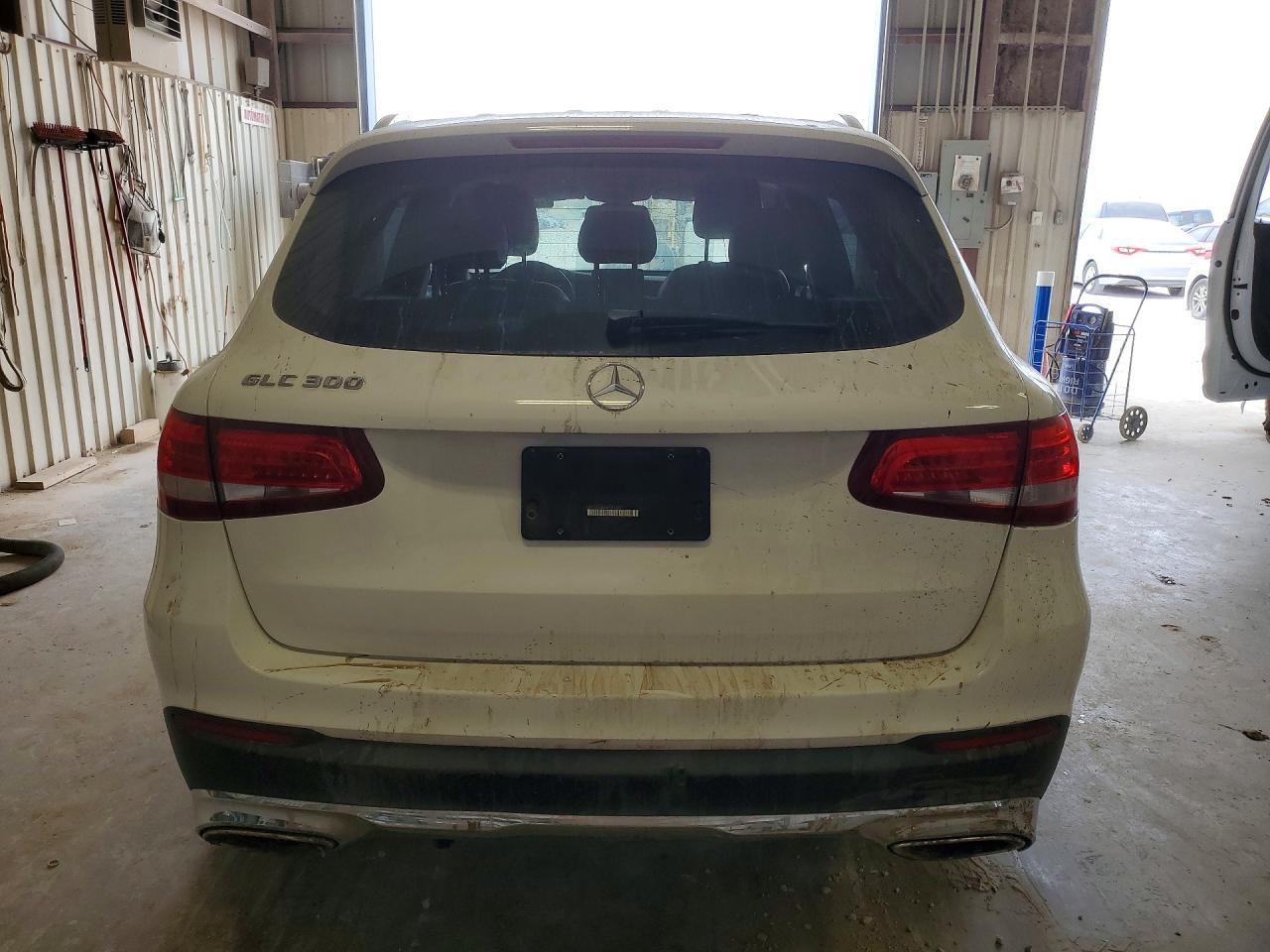 2017 Mercedes-Benz Glc 300 - Фото 6