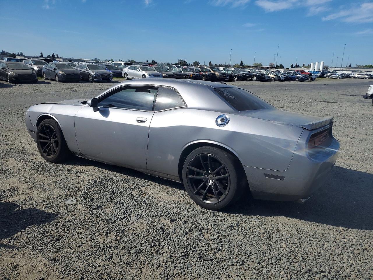 2013 Dodge Challenger R - Image 2