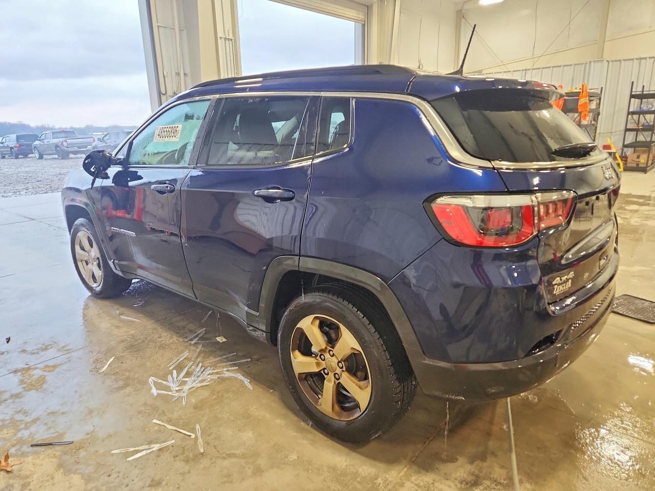 2018 Jeep Compass Latitude - Image 2