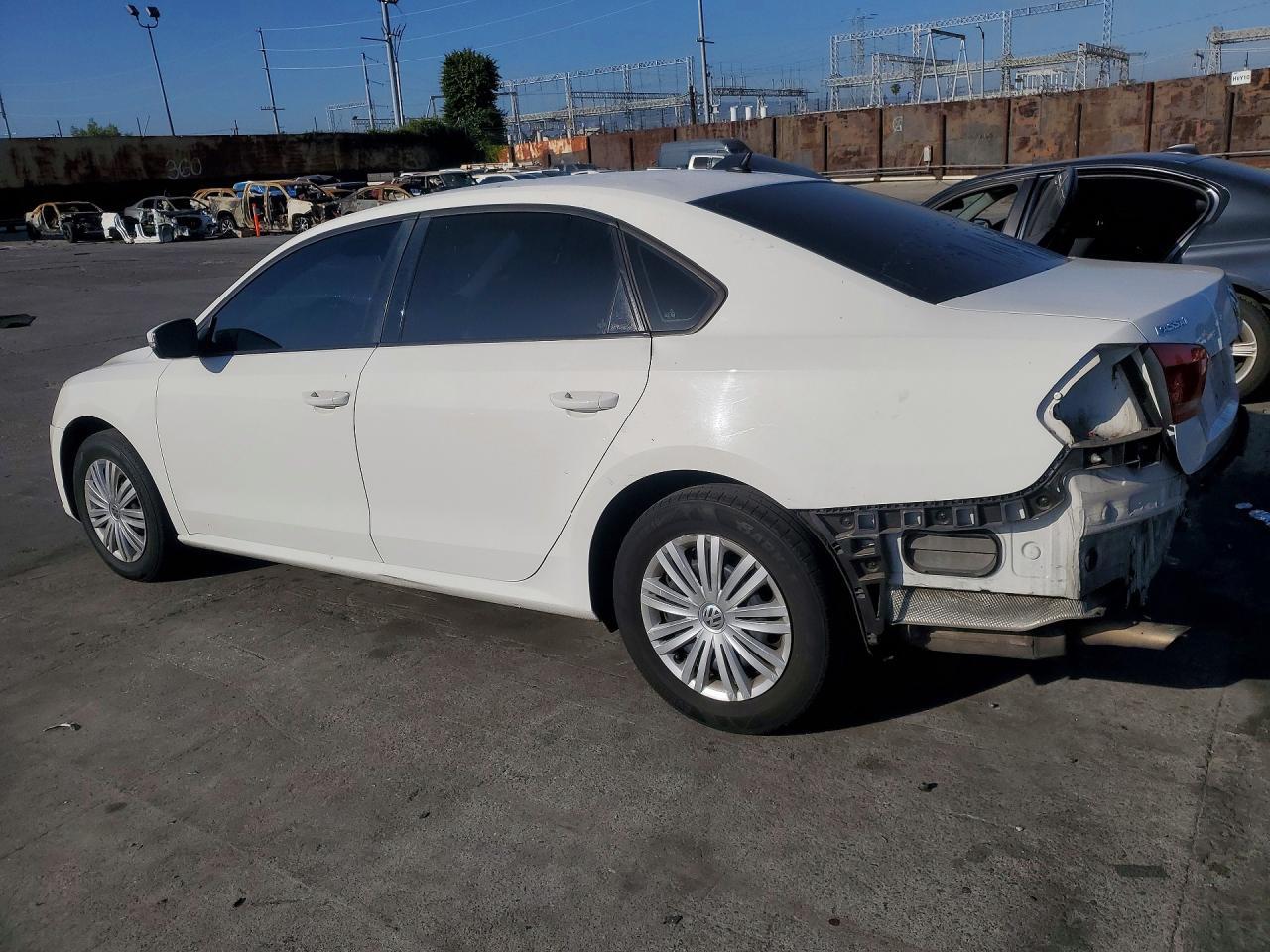 2014 Volkswagen Passat S - Image 2