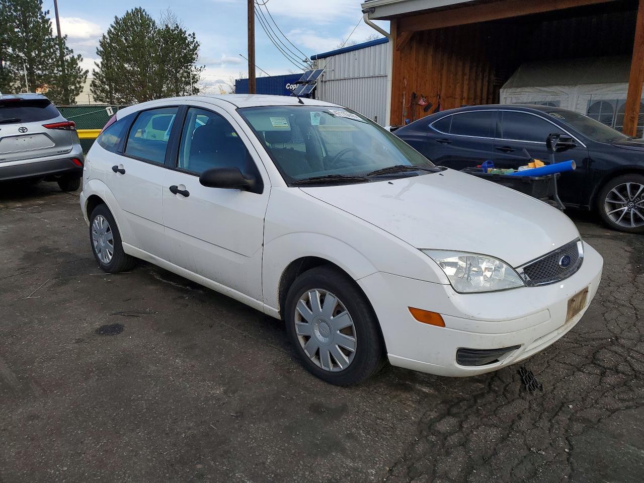 2005 Ford Focus Zx5 - Image 4