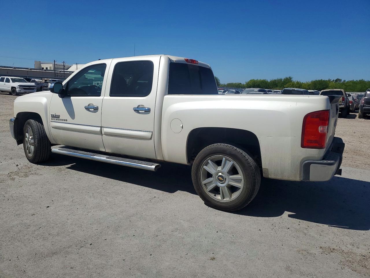 2013 Chev Silverado C1500 Lt - Фото 2