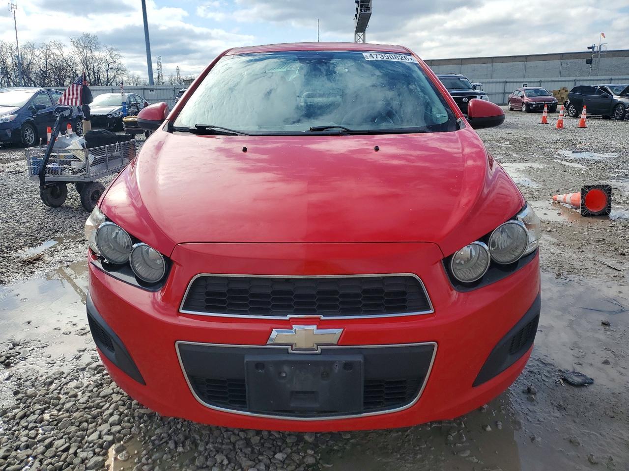 2016 Chevrolet Sonic - Фото 5