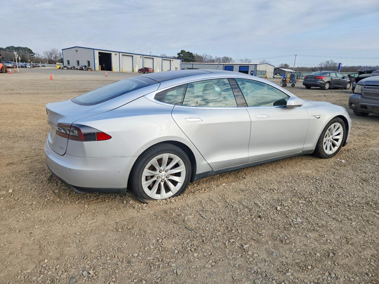 2016 Tesla Model S - Image 3
