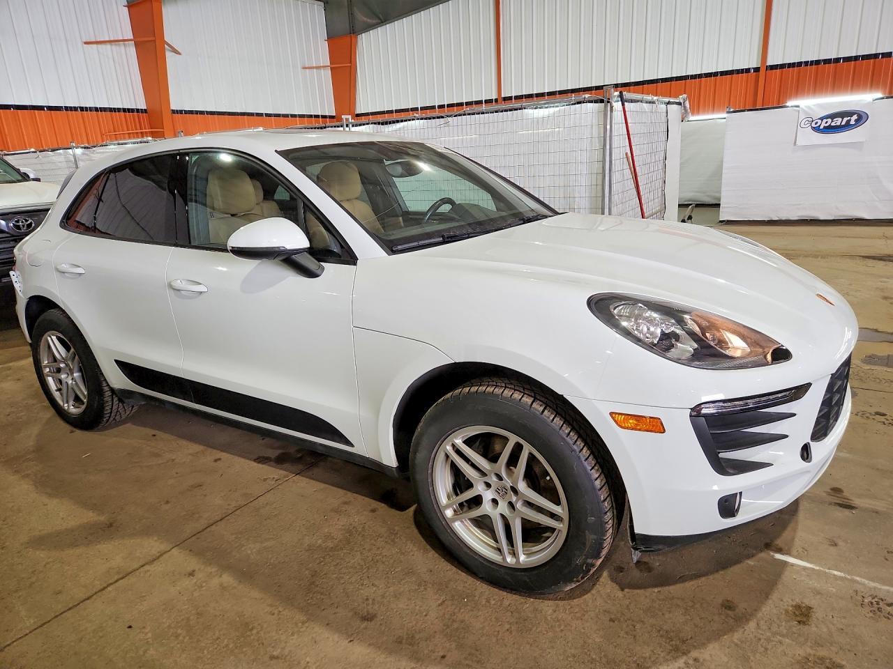 2017 Porsche Macan 4Dr Awd - Фото 4