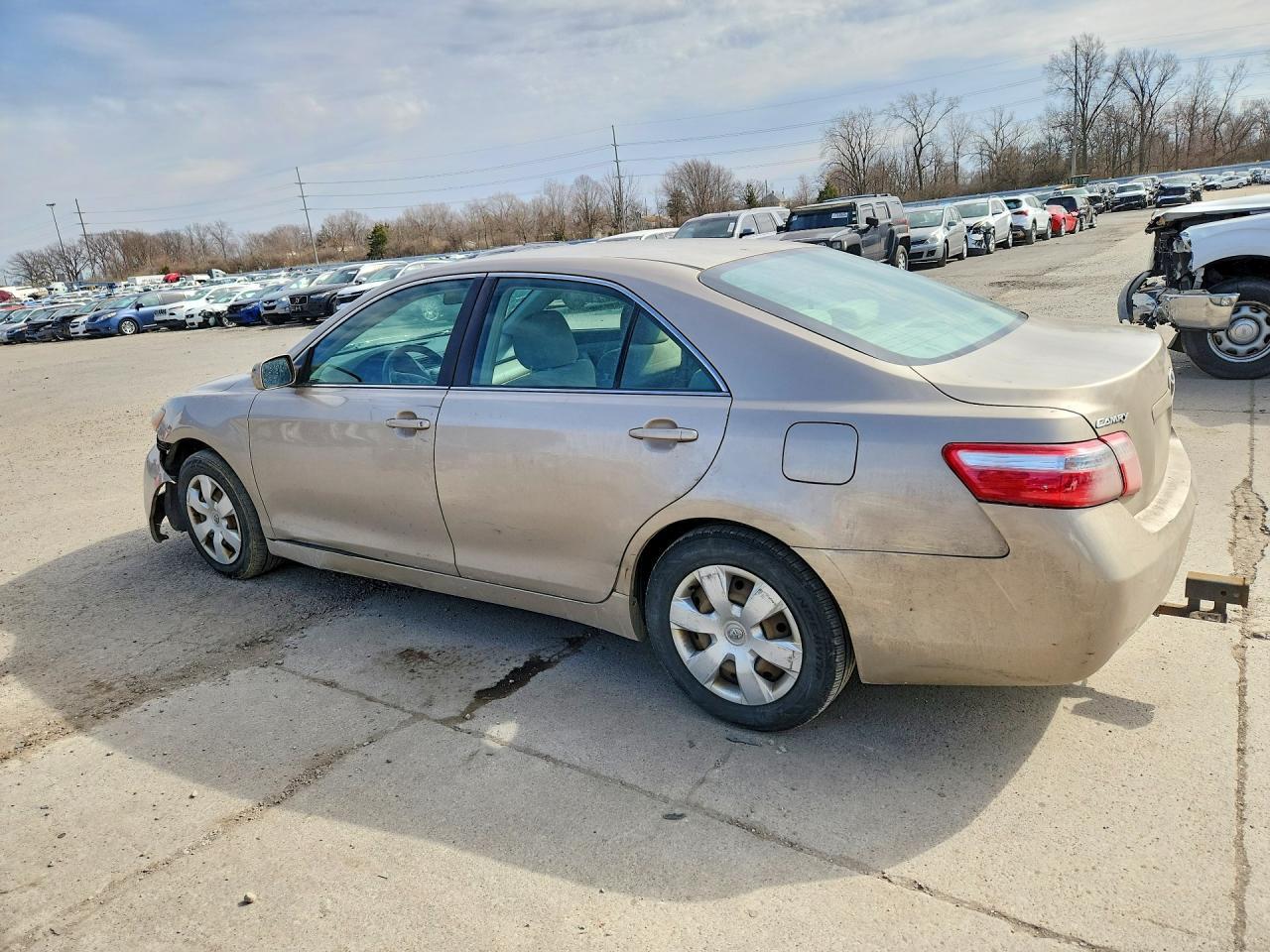 2008 Toyota Camry Le - Image 2