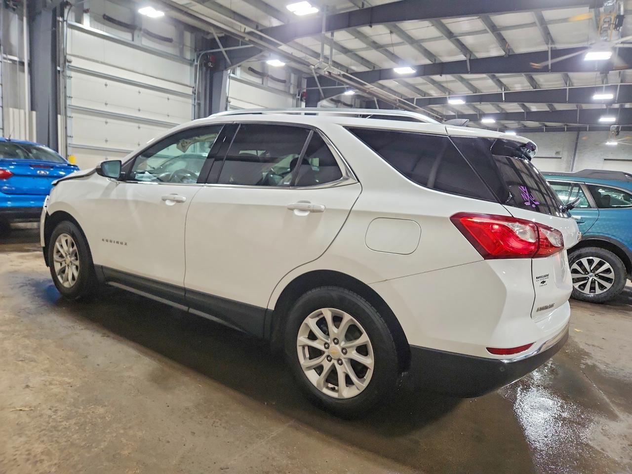 2019 Chevrolet Equinox Lt - Image 2