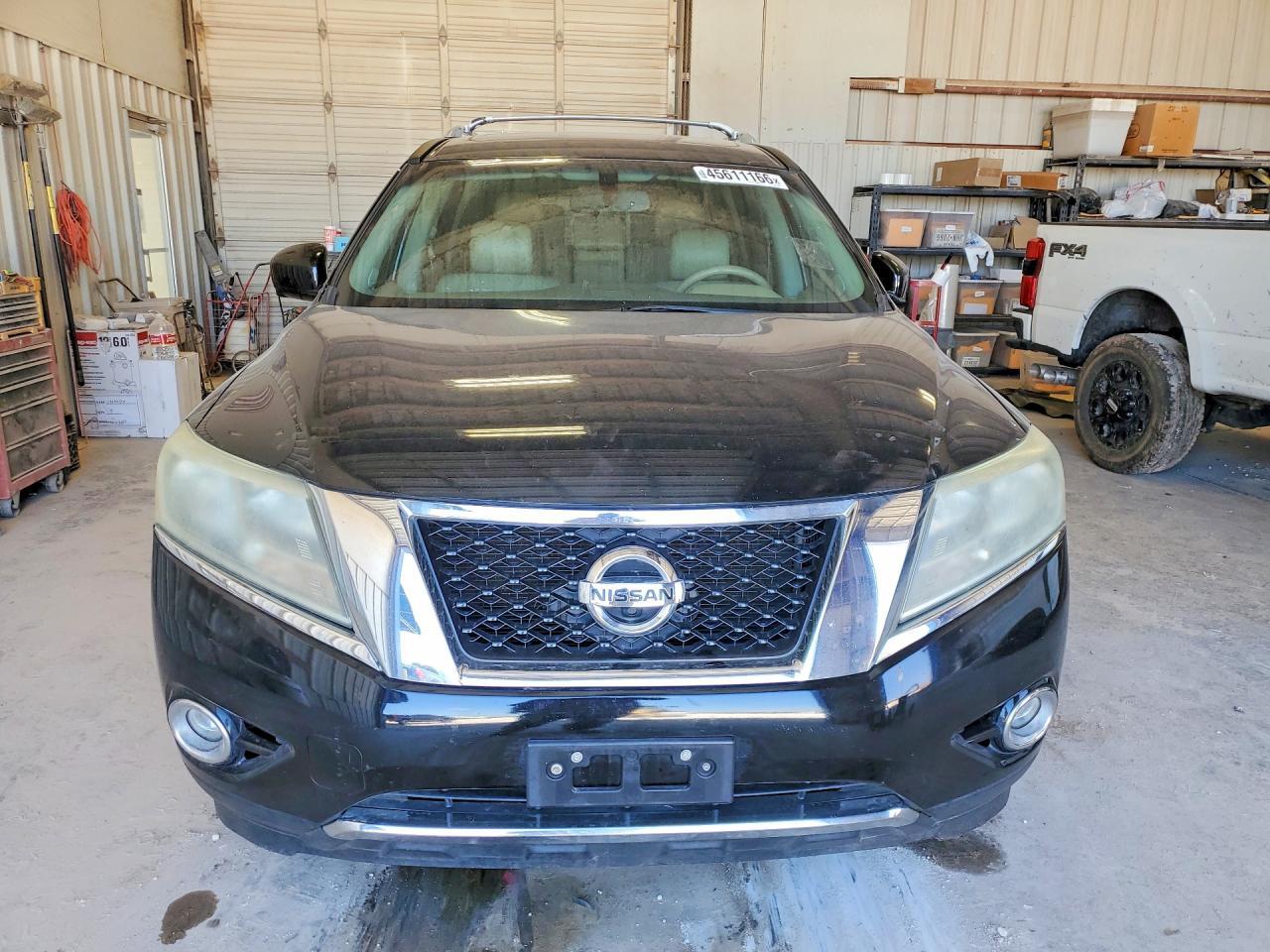 2014 Nissan Pathfinder S - Image 5