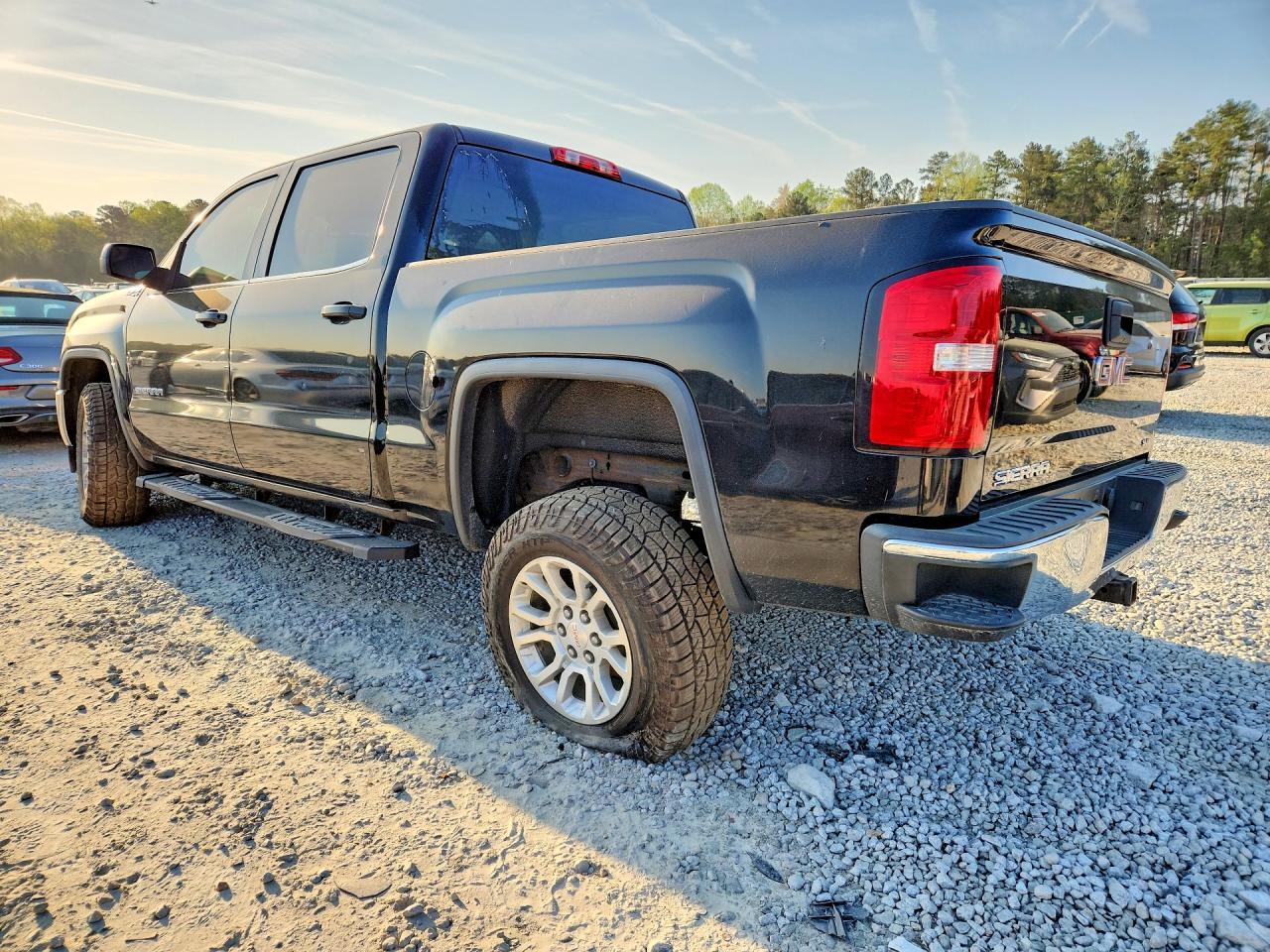 2015 GMC Sierra K1500 Sle - Image 2