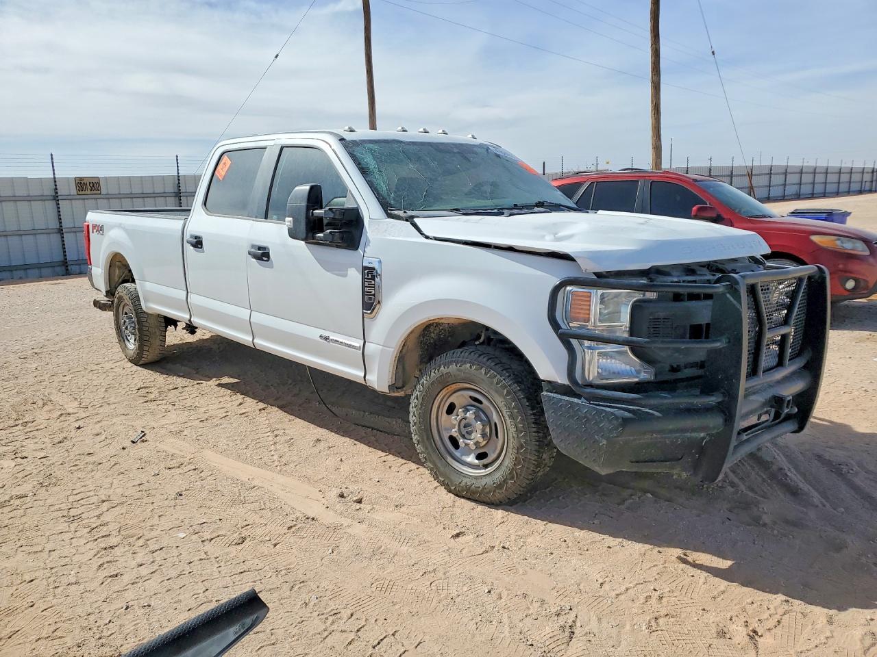 2022 Ford F250 Super Duty - Image 4
