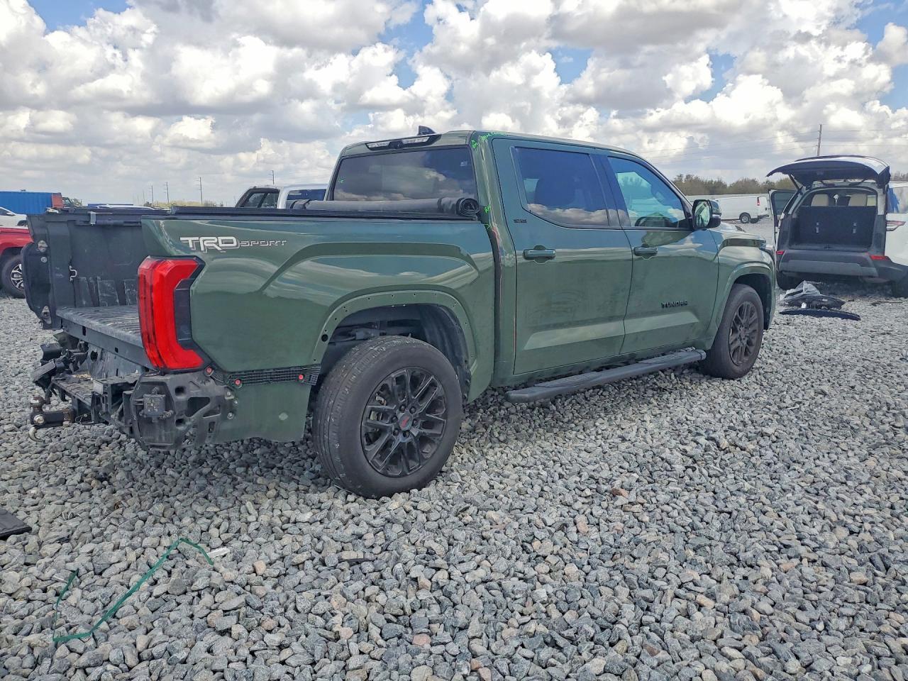 2022 Toyota Tundra Sr5 - Image 3