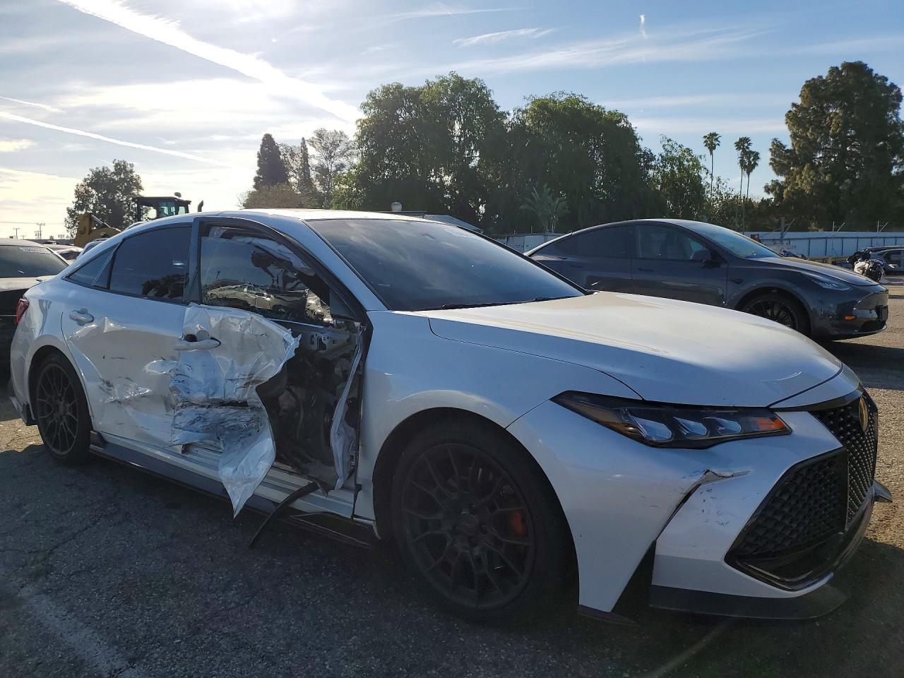 2020 Toyota Avalon Trd - Фото 4