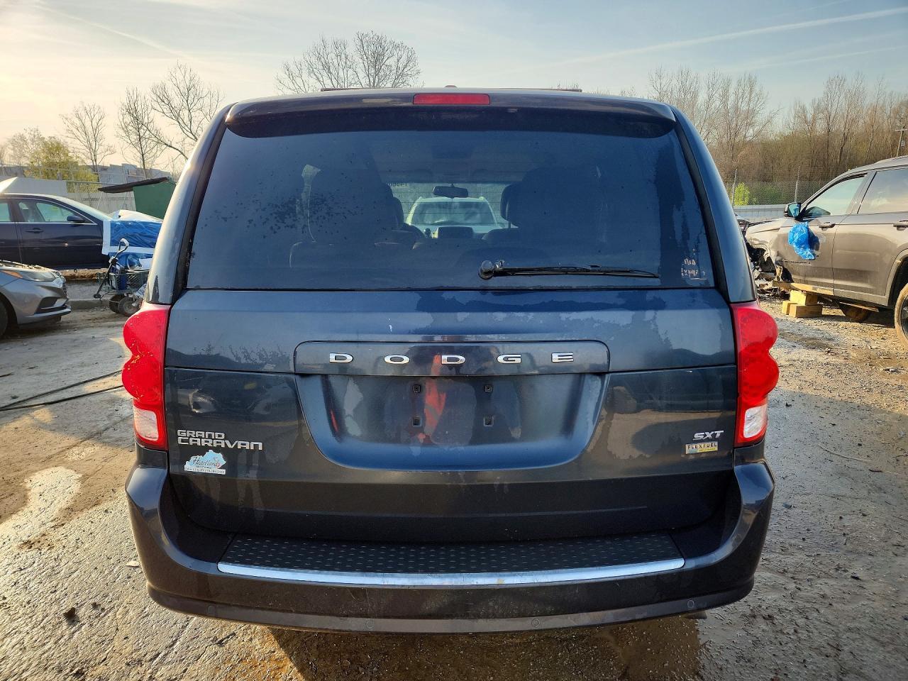 2014 Dodge Grand Caravan Sxt - Image 6