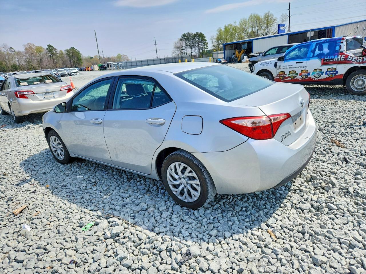 2017 Toyota Corolla Le - Фото 2