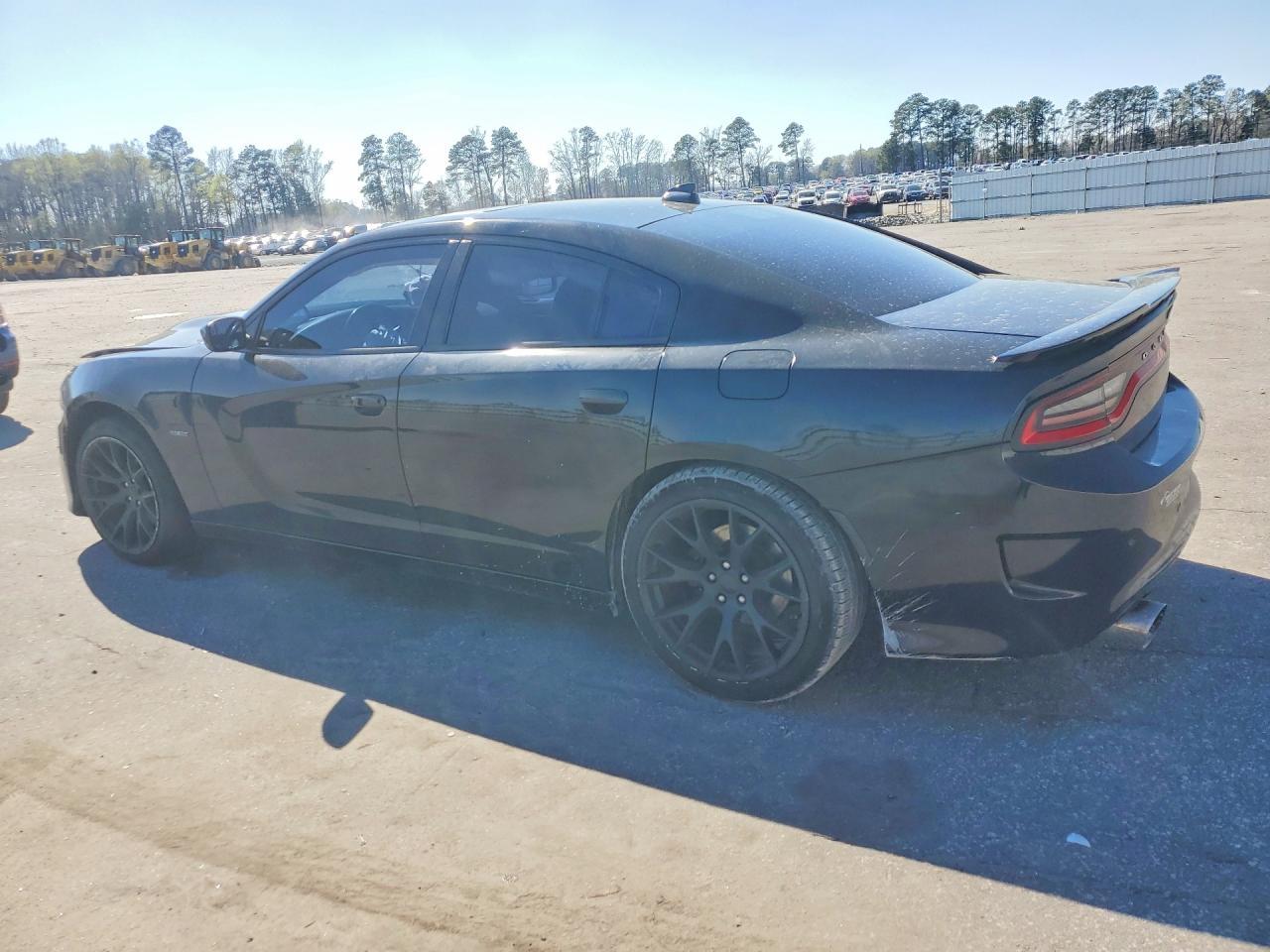 2015 Dodge Charger R - Image 2