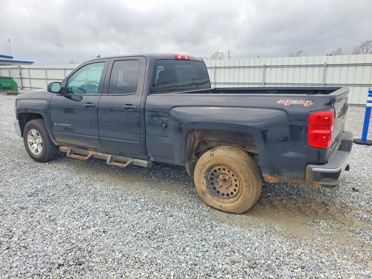 2016 Chevrolet Silverado K1500 Lt - Image 2
