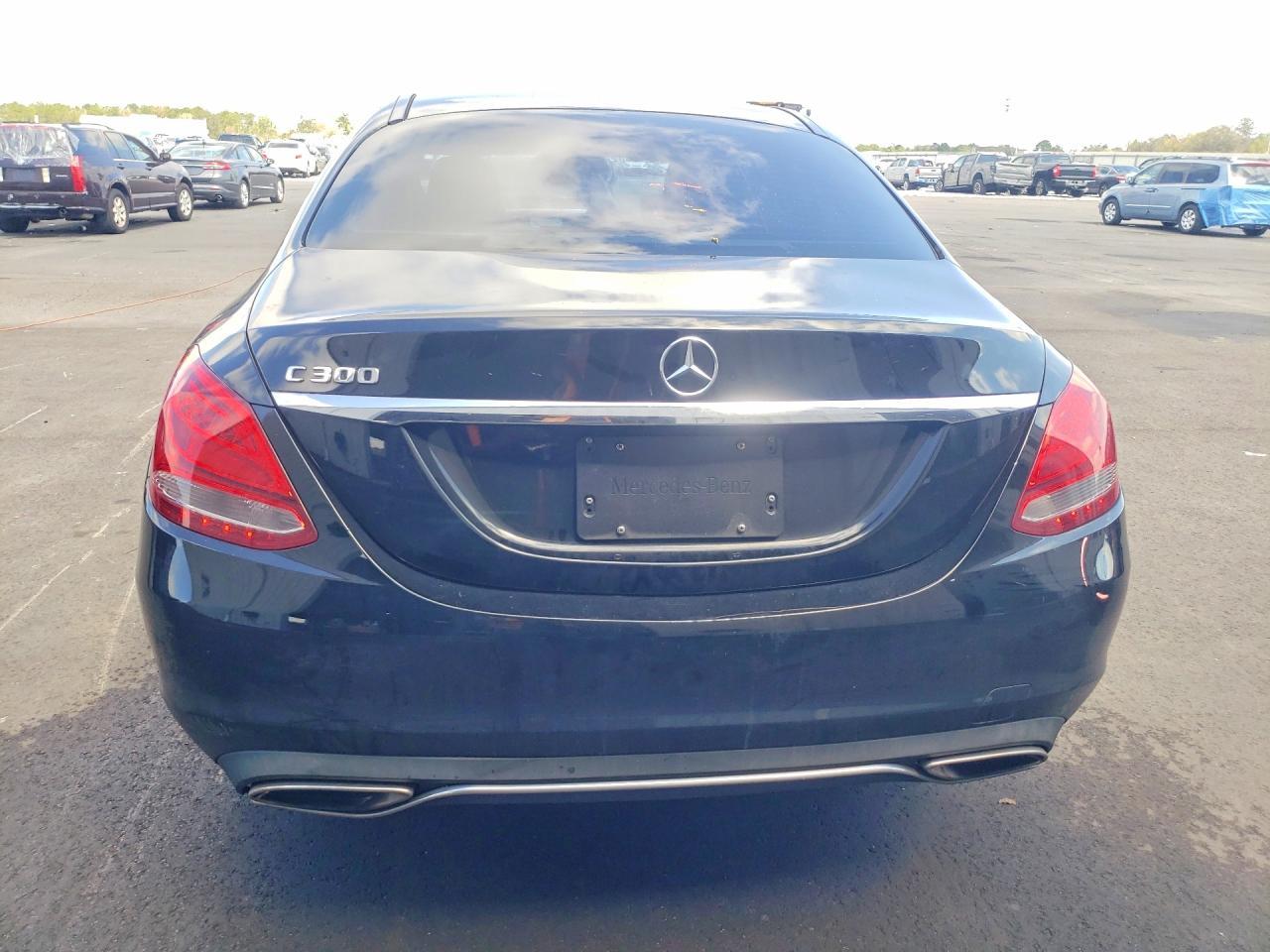 2017 Mercedes-Benz C 300 - Image 6