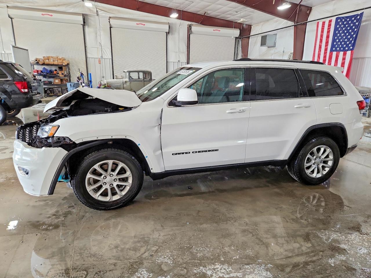 2021 Jeep Grand Cherokee Laredo