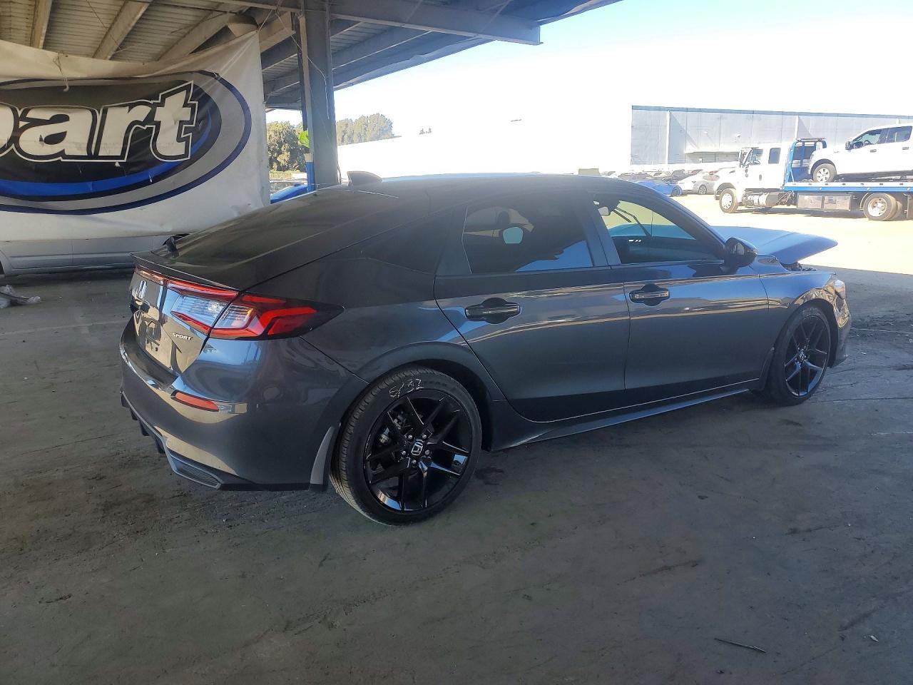 2025 Honda Civic Sport - Фото 3