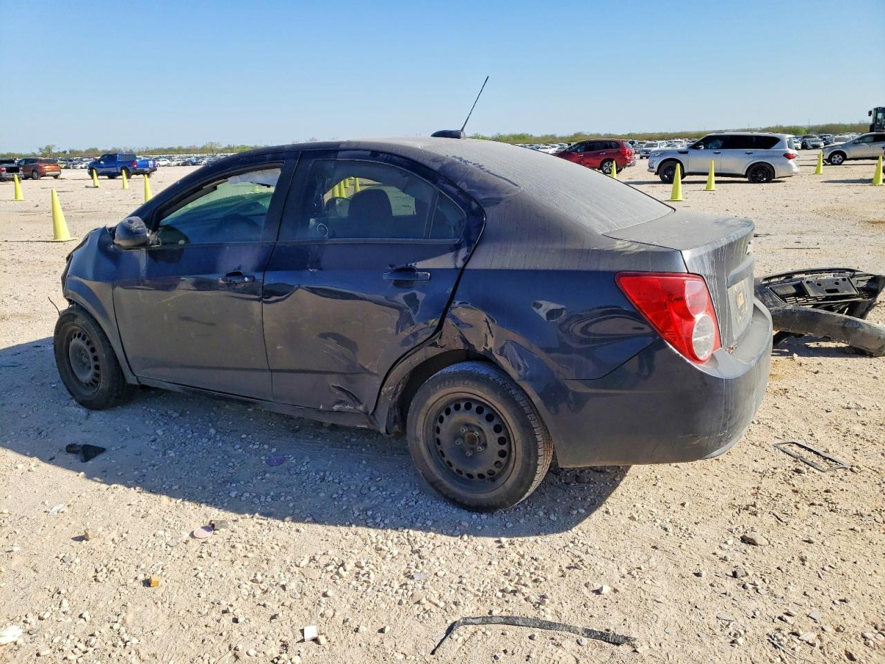 2016 Chevrolet Sonic - Image 2