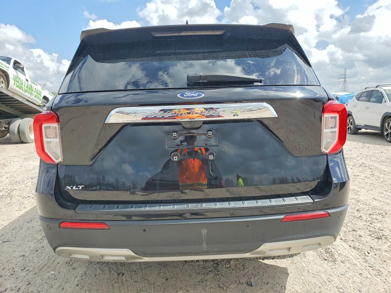 2023 Ford Explorer Xlt - Фото 6