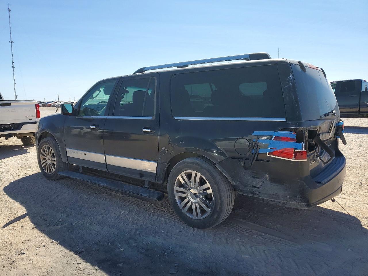 2008 Lincoln Navigator L - Фото 2
