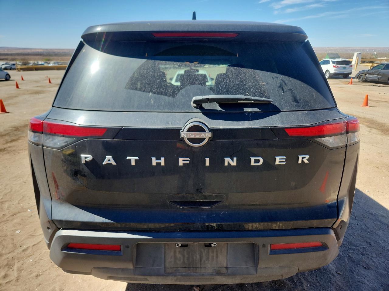 2024 Nissan Pathfinder S - Image 6