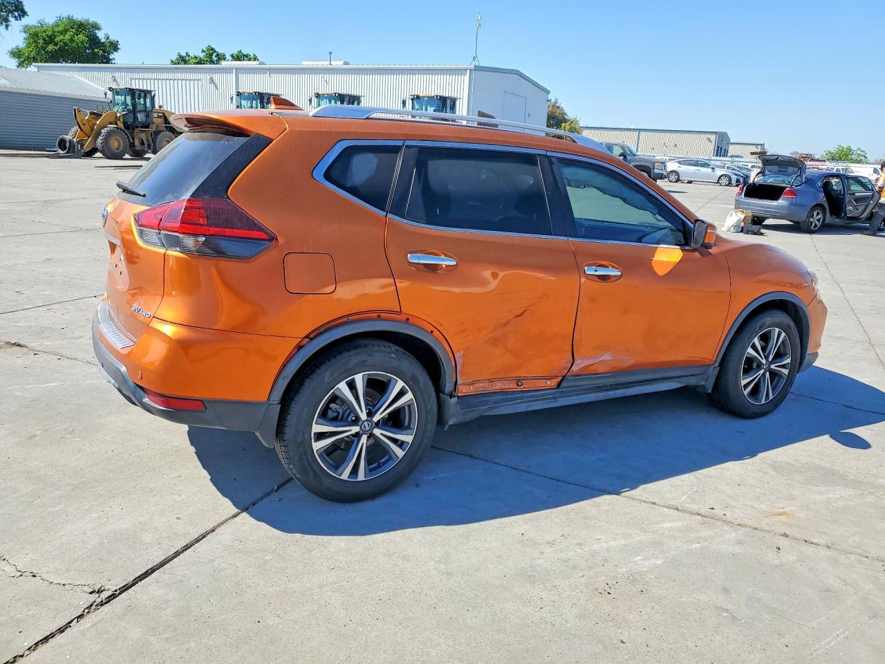 2019 Nissan Rogue Sv - Image 3