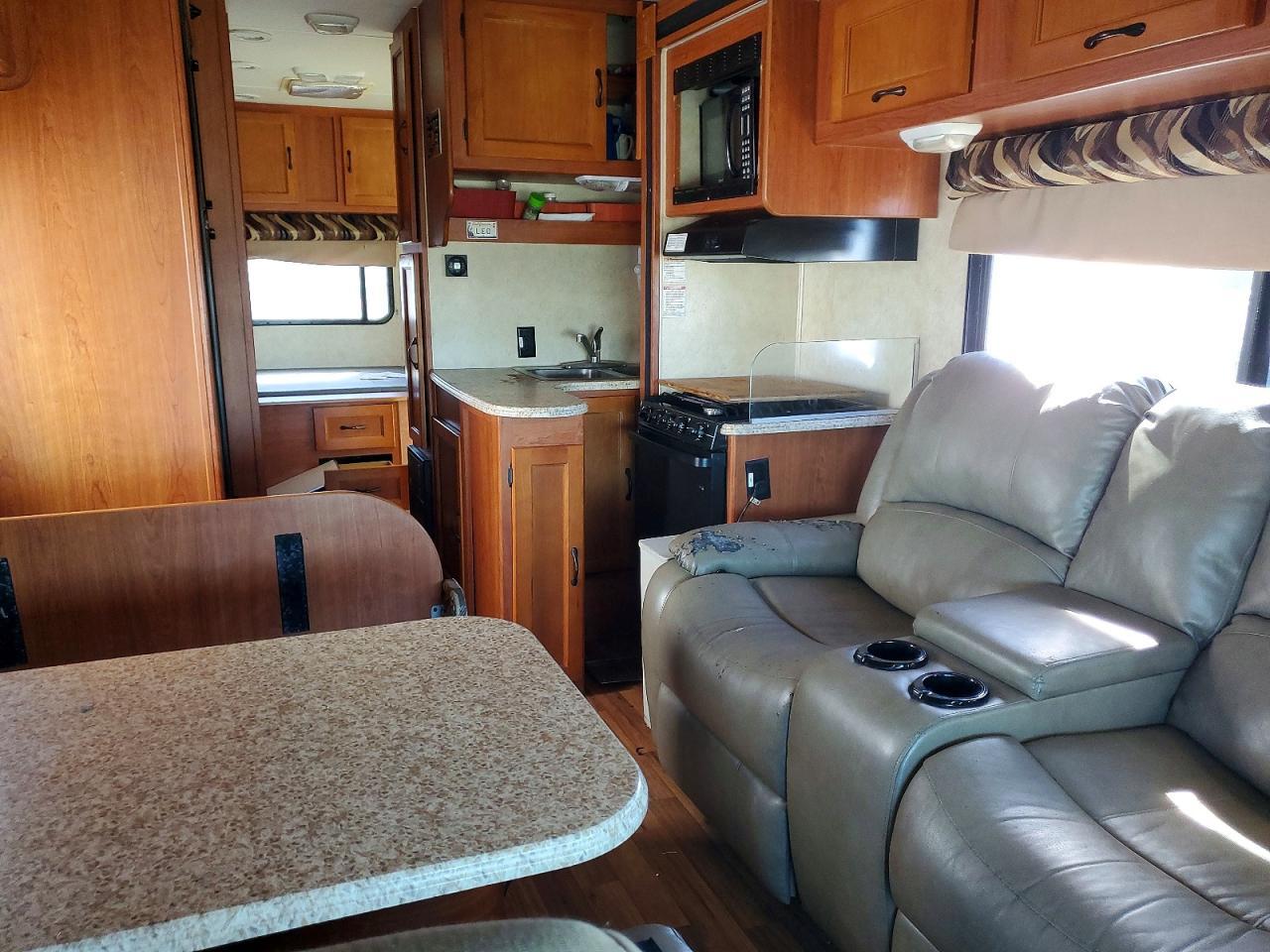 2012 Ford E450 Rv - Фото 6
