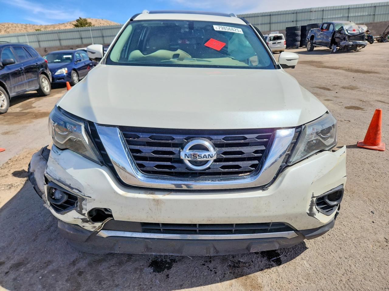 2017 Nissan Pathfinder Platinum - Фото 5
