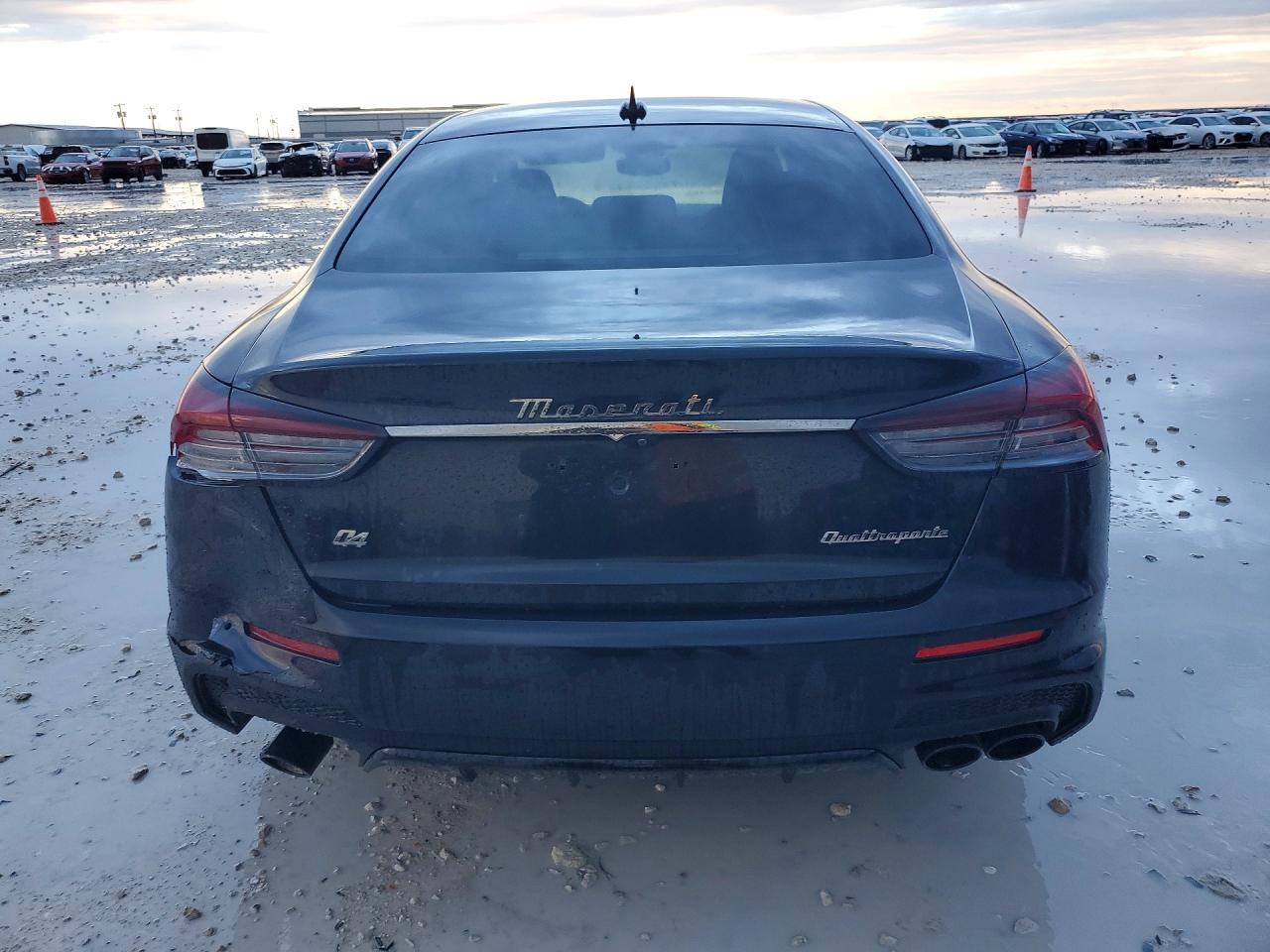 2022 Maserati Quattroporte Modena - Image 6