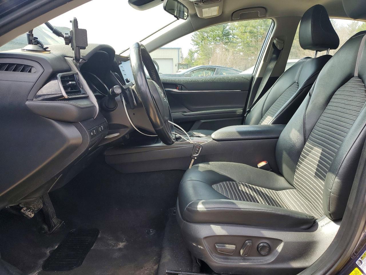 2021 Toyota Camry Se - Image 7