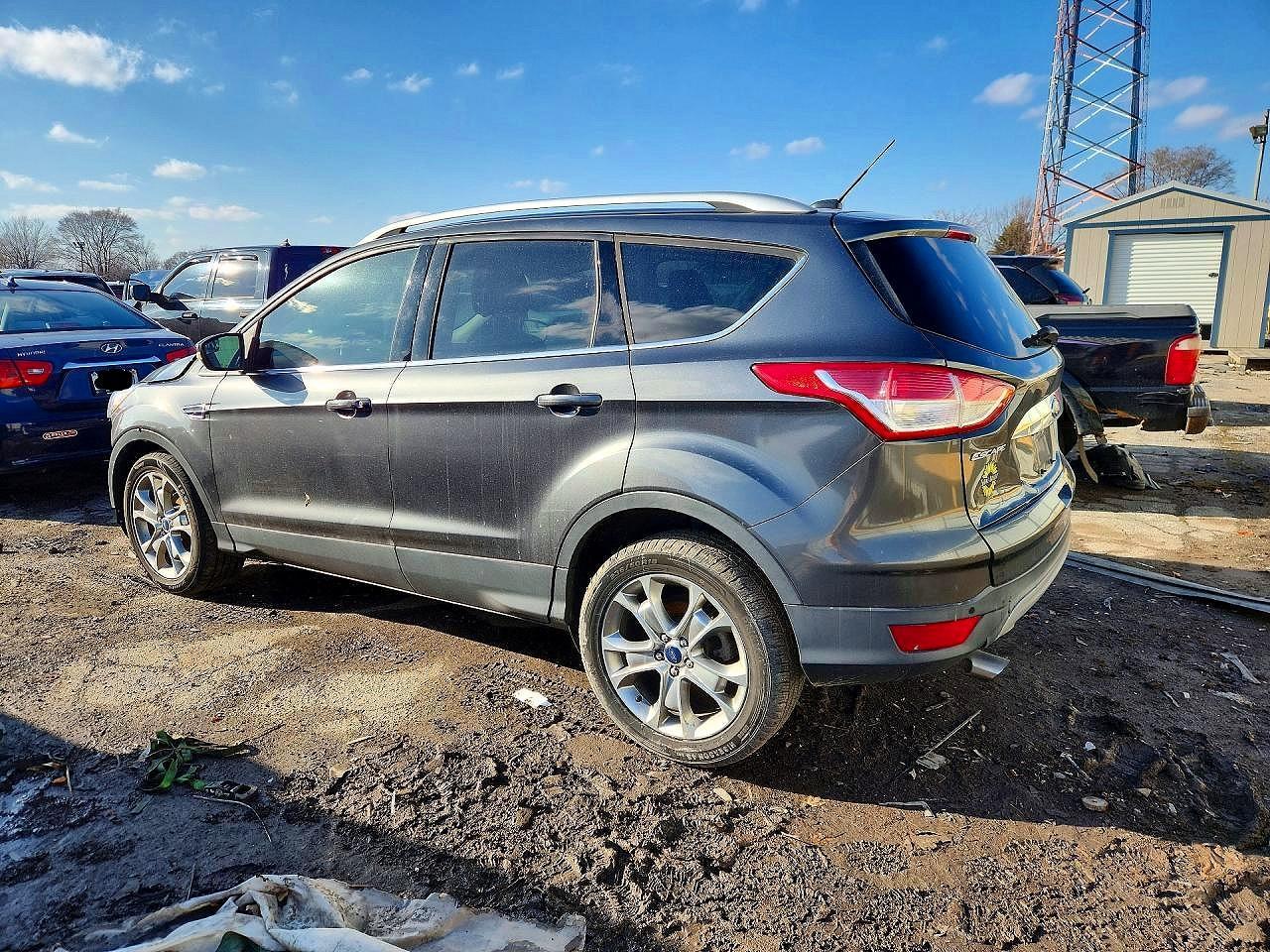 2015 Ford Escape Titanium - Фото 2