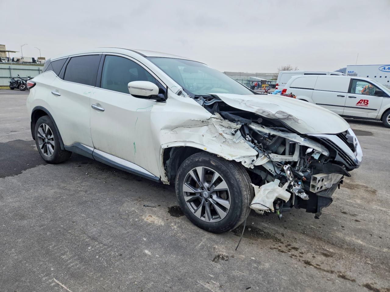 2015 Nissan Murano S - Фото 4