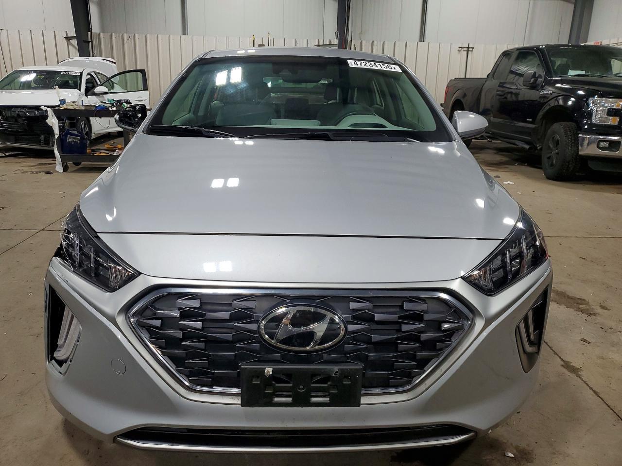 2020 Hyundai Ioniq Plug-In Hybrid Sel - Фото 5