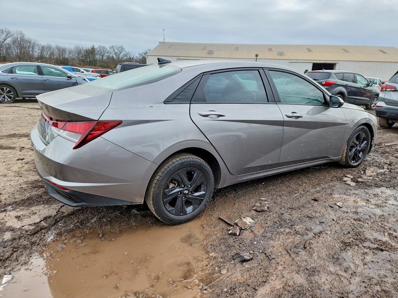 2023 Hyundai Elantra Sel - Фото 3