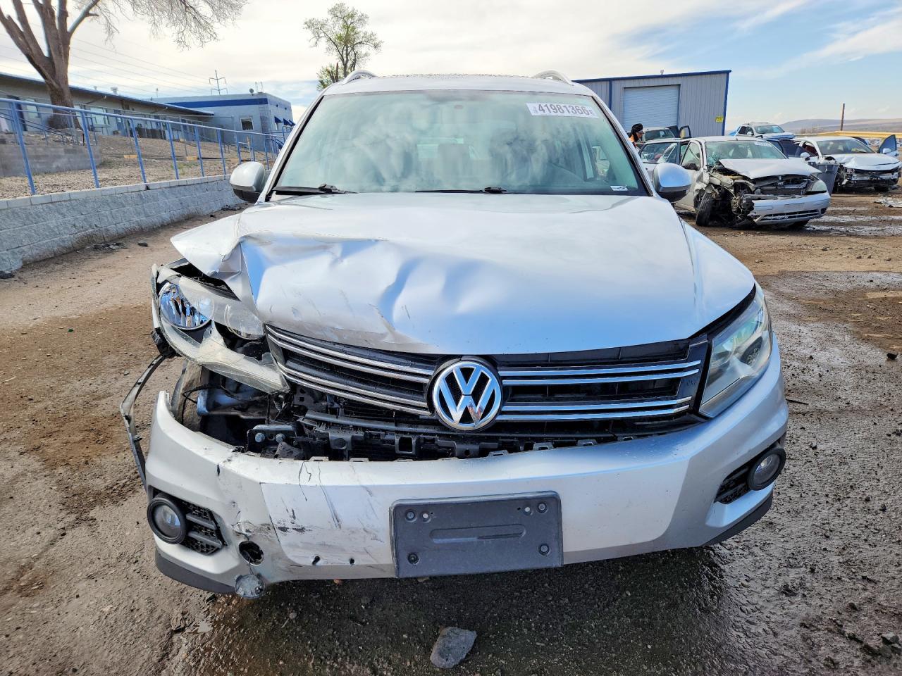 2013 Volkswagen Tiguan S - Image 5