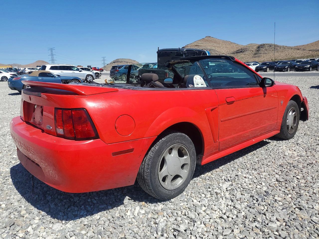 2000 Ford Mustang - Image 3