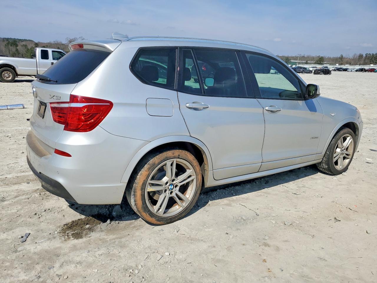 2014 BMW X3 xDrive28I - Image 3