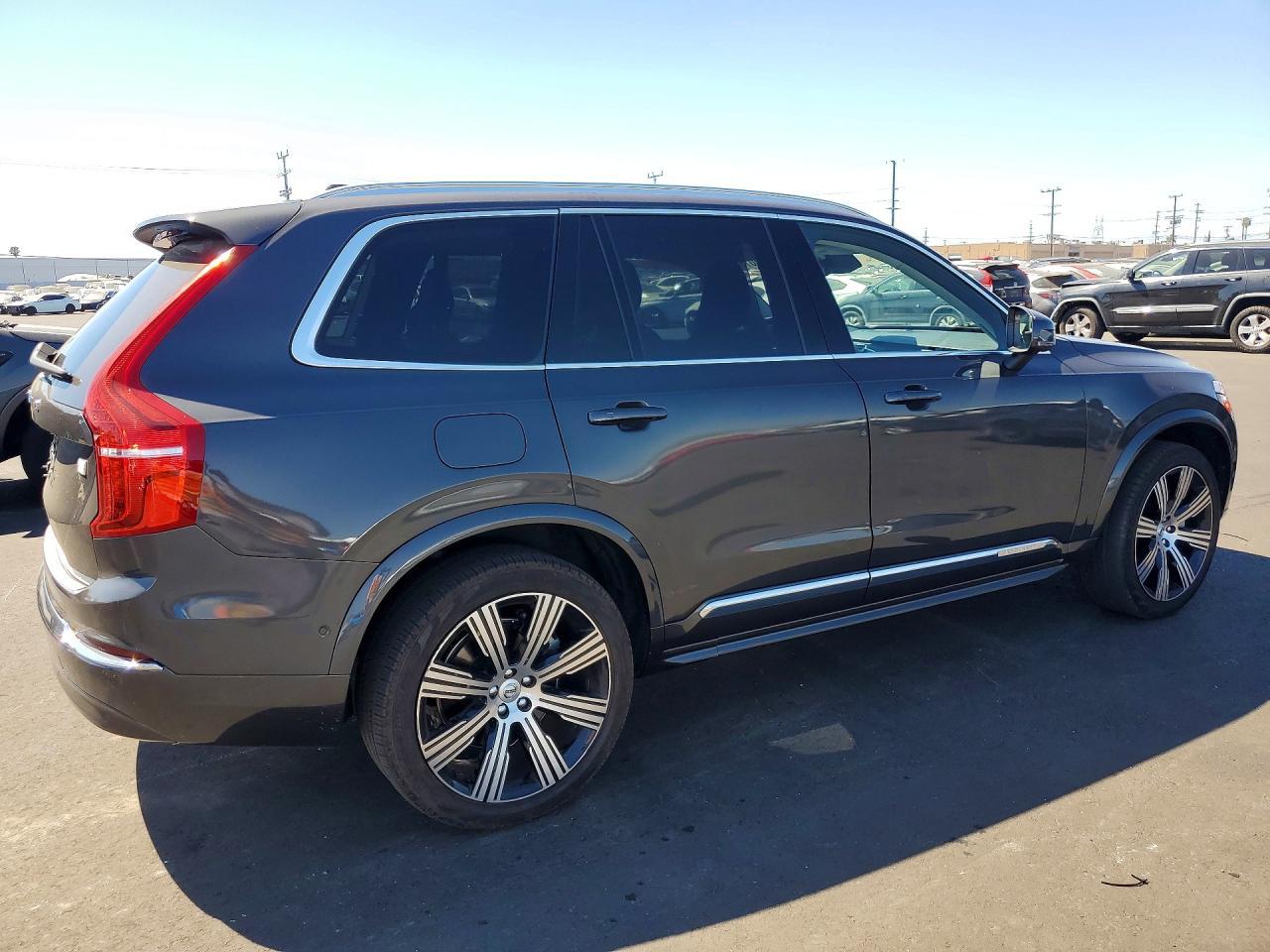 2024 Volvo Xc90 Ultimate - Image 3