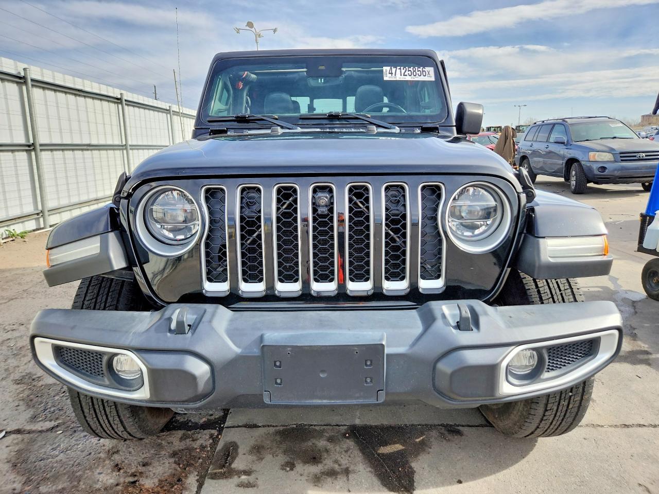 2021 Jeep Gladiator Overland - Image 5