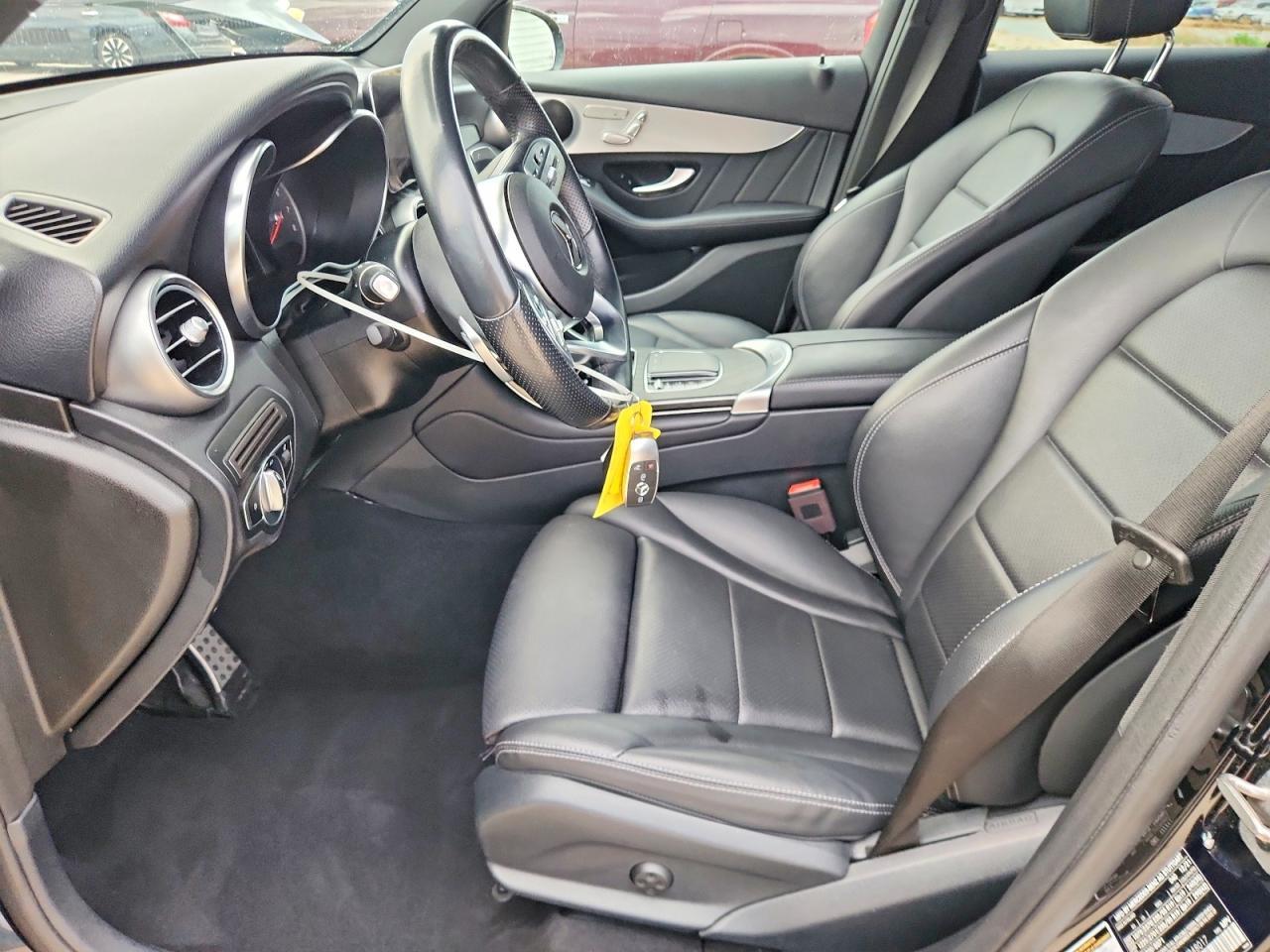 2022 Mercedes-Benz Glc 300 - Image 7
