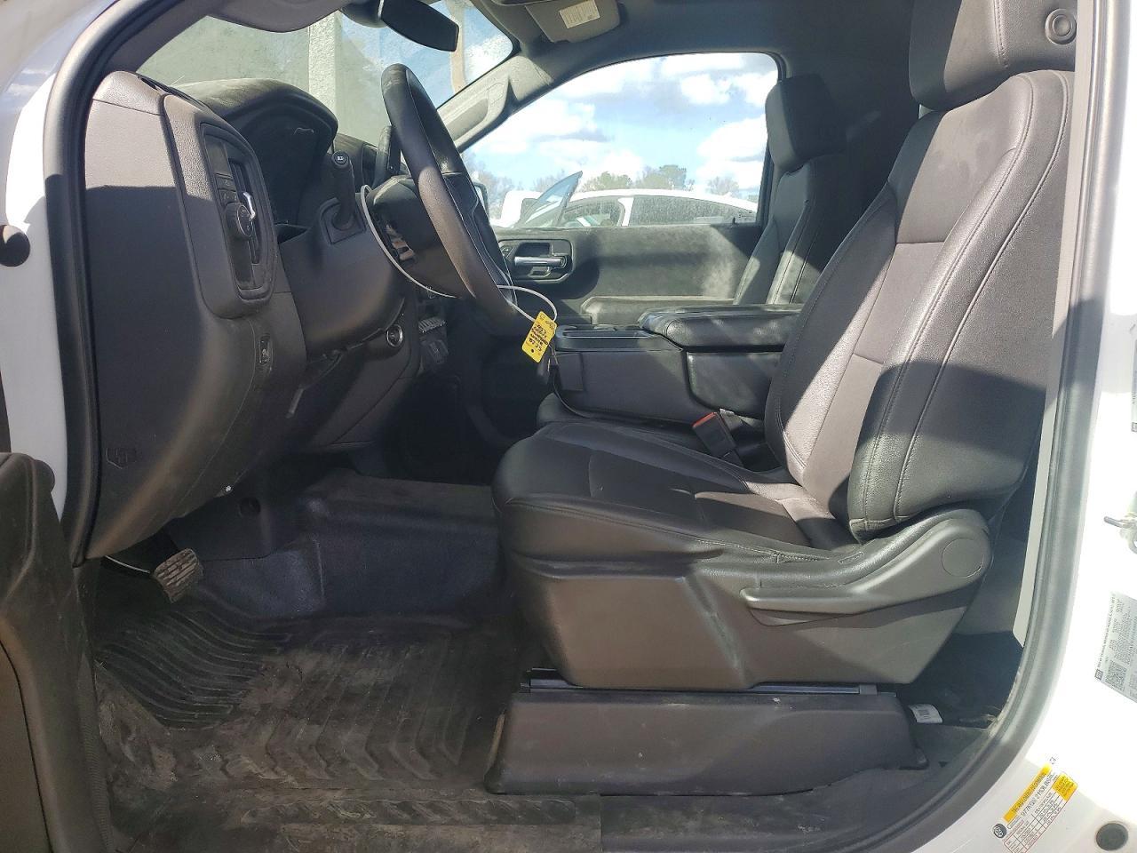 2023 Chevrolet Silverado C1500 - Image 7