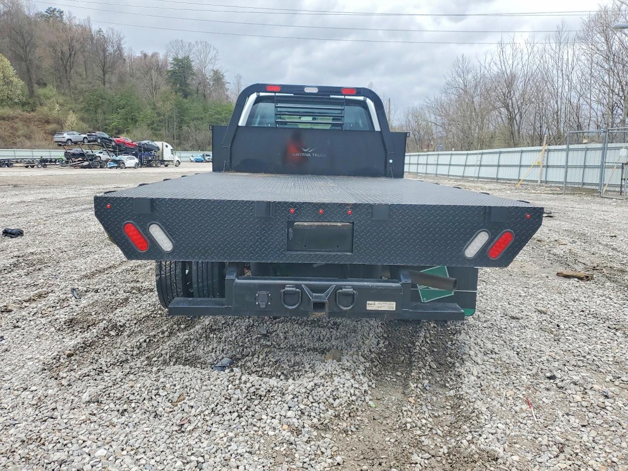2025 Ford F450 Super Duty Flatbed Truck - Фото 6