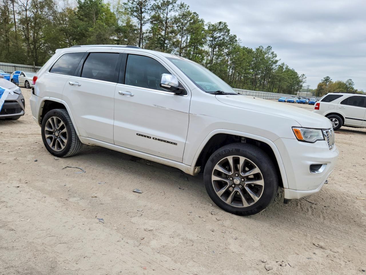2017 Jeep Grand Cherokee Overland - Фото 4