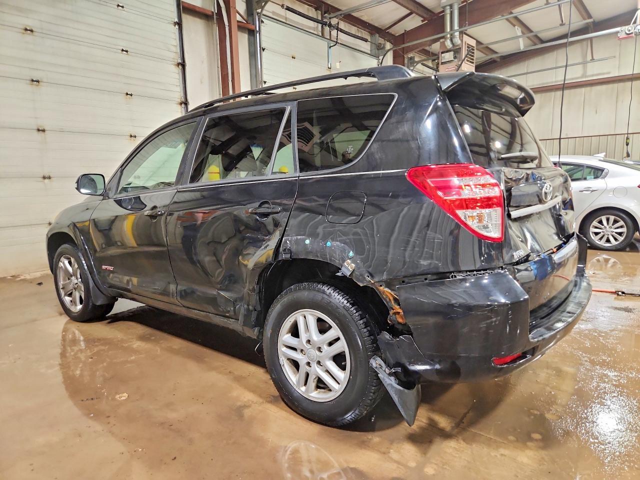 2010 Toyota Rav4 Sport - Фото 2