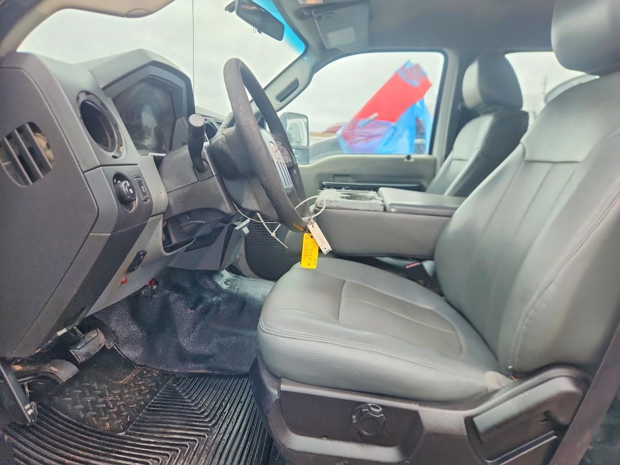 2011 Ford F350 Super Duty - Фото 7