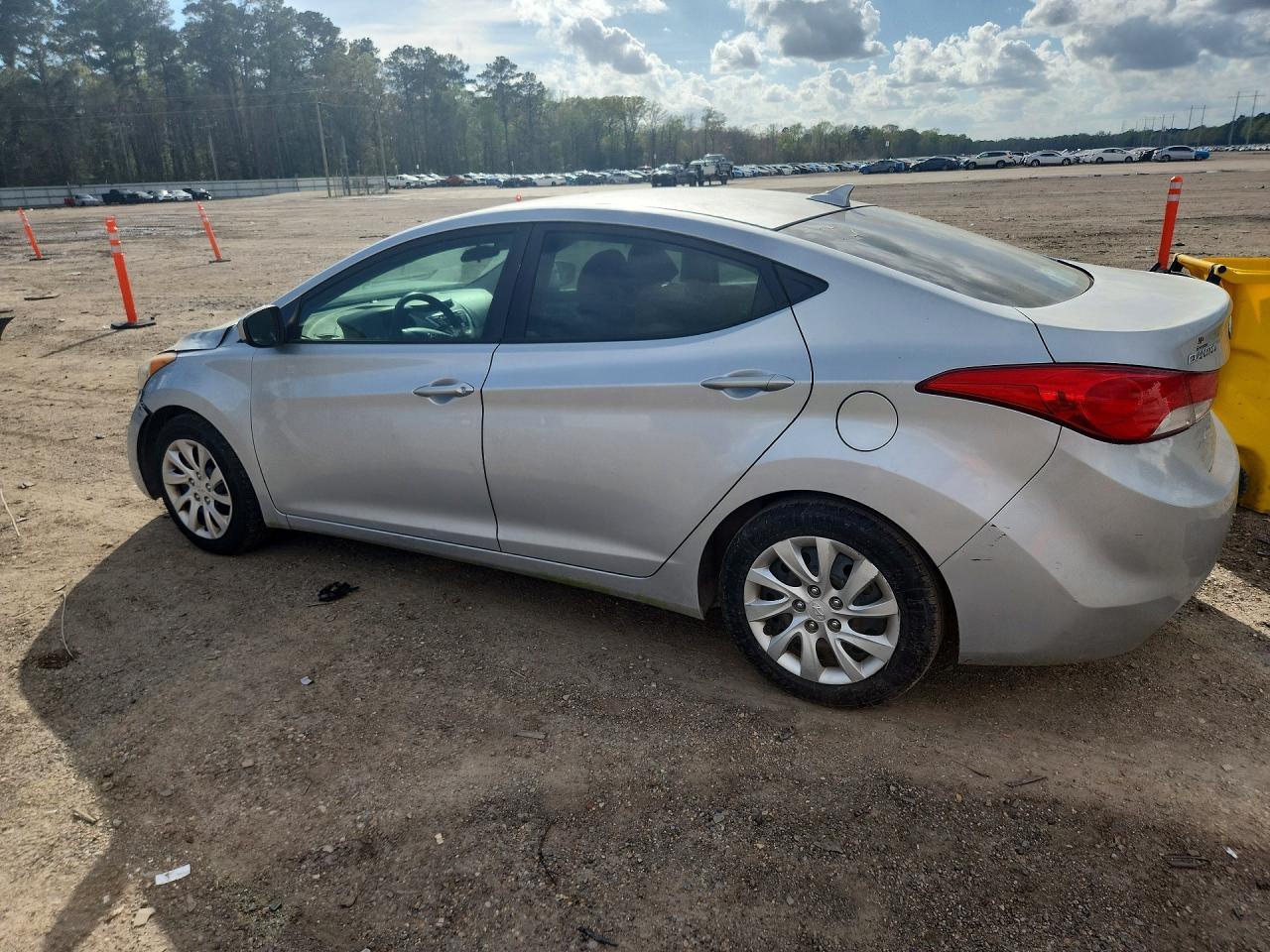 2013 Hyundai Elantra Gls - Фото 2