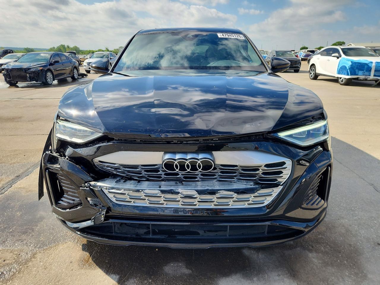 2024 Audi Q8 E-Tron Sportback Premium Plus - Фото 5